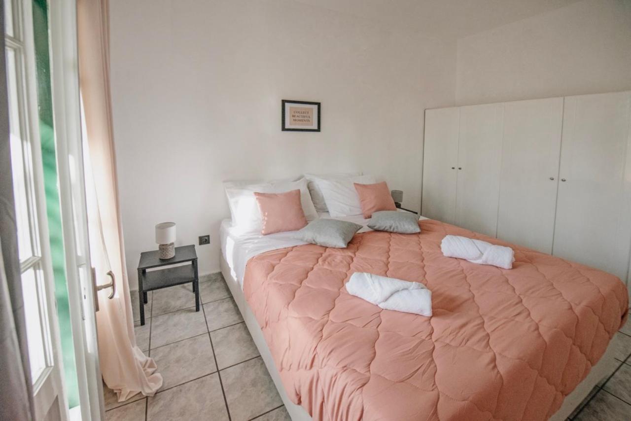 Ionian Luxury Apartments ペラマ エクステリア 写真